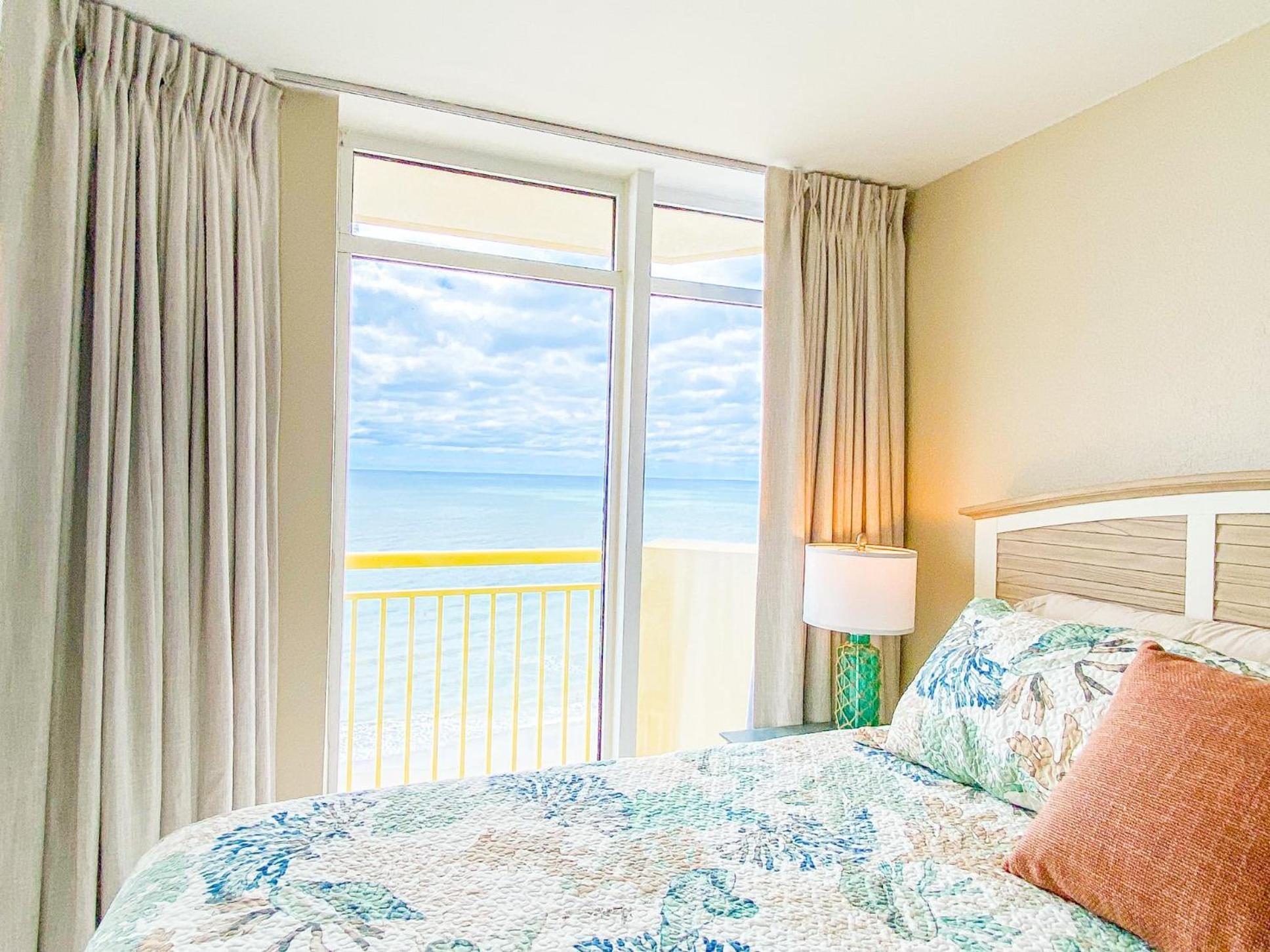 Bay Watch Resort Luxe Oceanfront End Unit Миртъл Бийч Екстериор снимка